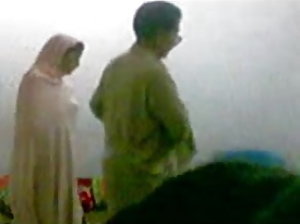 xsex वीडियो पुराना आदमी की व्यवस्था करता है एक के लिए अपने युवा मालकिन