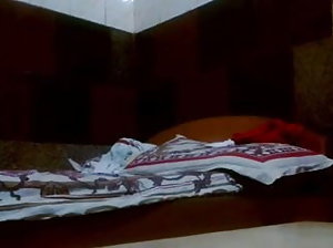 हिंदी ओपन सेक्स अटारी कमरे में लिंक्स लाया