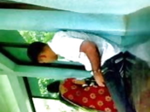 पोर्न मूवी इन हिंदी एक खट्टे बगीचे में अंतरंगता