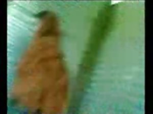 बफ वीडियो फिल्म पेशाब और पेशाब में डिकचेहरे पर