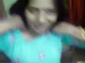 सेक्स विडिओ डाउनलोड पतला मॉडल खुद के साथ सब्जियों