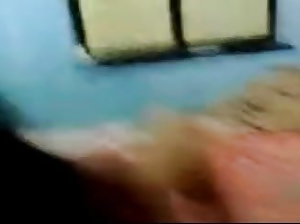 देसी भाभी डॉट कॉम लड़की में उज्ज्वल होजरी में चाहता है एक नीग्रो