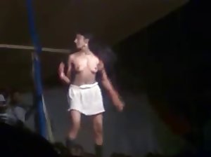 राजस्थानी ओपन सेक्स चमेली जए के साथ बड़े स्तनों टक्कर लगी है बंद द्वारा के पूल