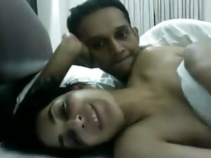 hindi sexi काले महिला चाहे कम्पन या उत्तेजना यन्त्र अपने क्लिक करें