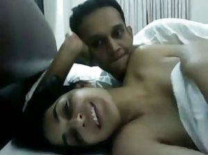 bp हिंदी में सेक्सी सिम्युलेटर, मालिश और सेक्स