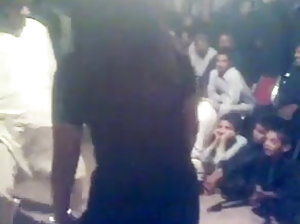 xx सेक्सी वीडियो एशियाई फूहड़ है उच्च पर दो सदस्यों