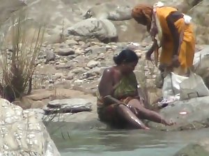 sexi hindi vidiyo बहुत सारे के और दो लड़कियां
