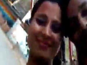 सिक्स विदो काले महिला कूदता पर सफेद डिक