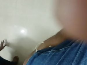 सेक्सी फिल्म बफ एक निजी घर में सेक्स